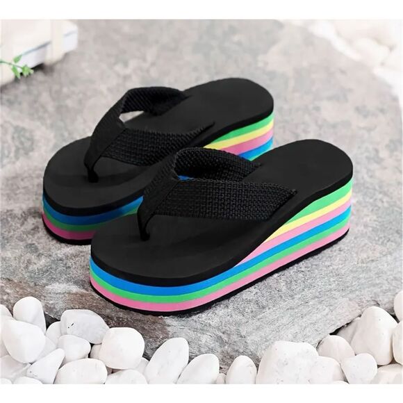 NWT Gorgeous 8 Black Rainbow 80’s Style Wedge Platform Comfy Flip Flop Sandals - Picture 7 of 9